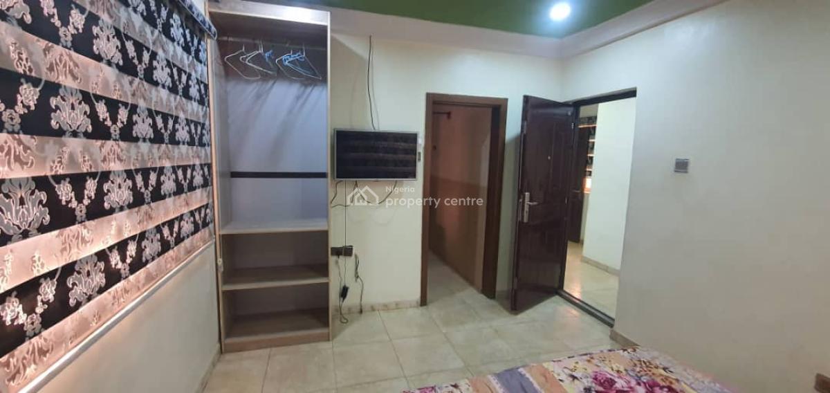 Very Clean 2 Bedroom Flat, Gra Phase 2, Magodo, Lagos, Flat / Apartment for Rent