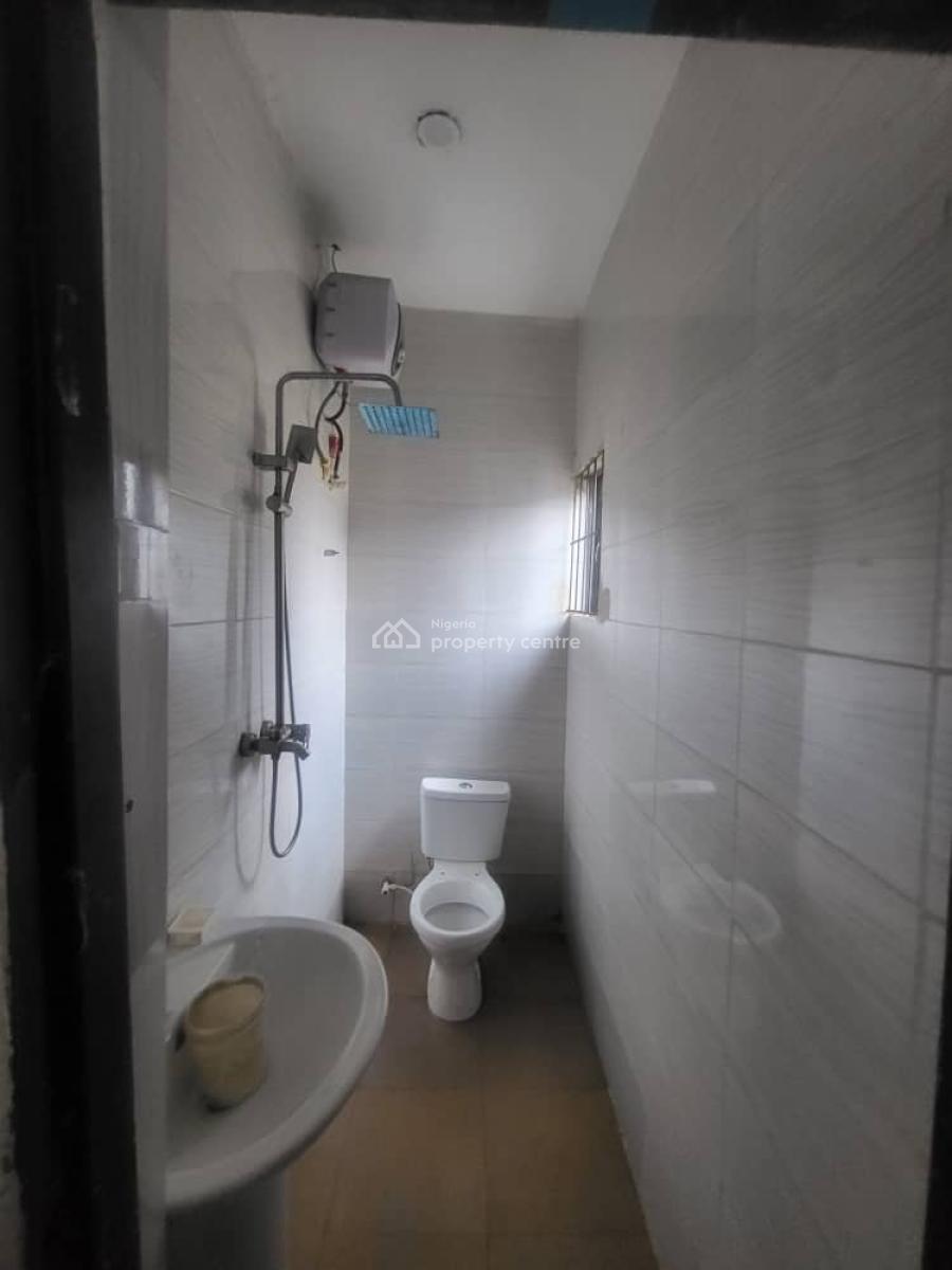 Luxury Mini Flat, Gra Phase 1, Magodo, Lagos, Mini Flat (room and Parlour) for Rent