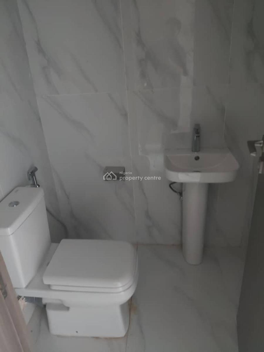2 Bedroom Flat with a Bq, Victoria Island (vi), Lagos, Flat / Apartment for Rent