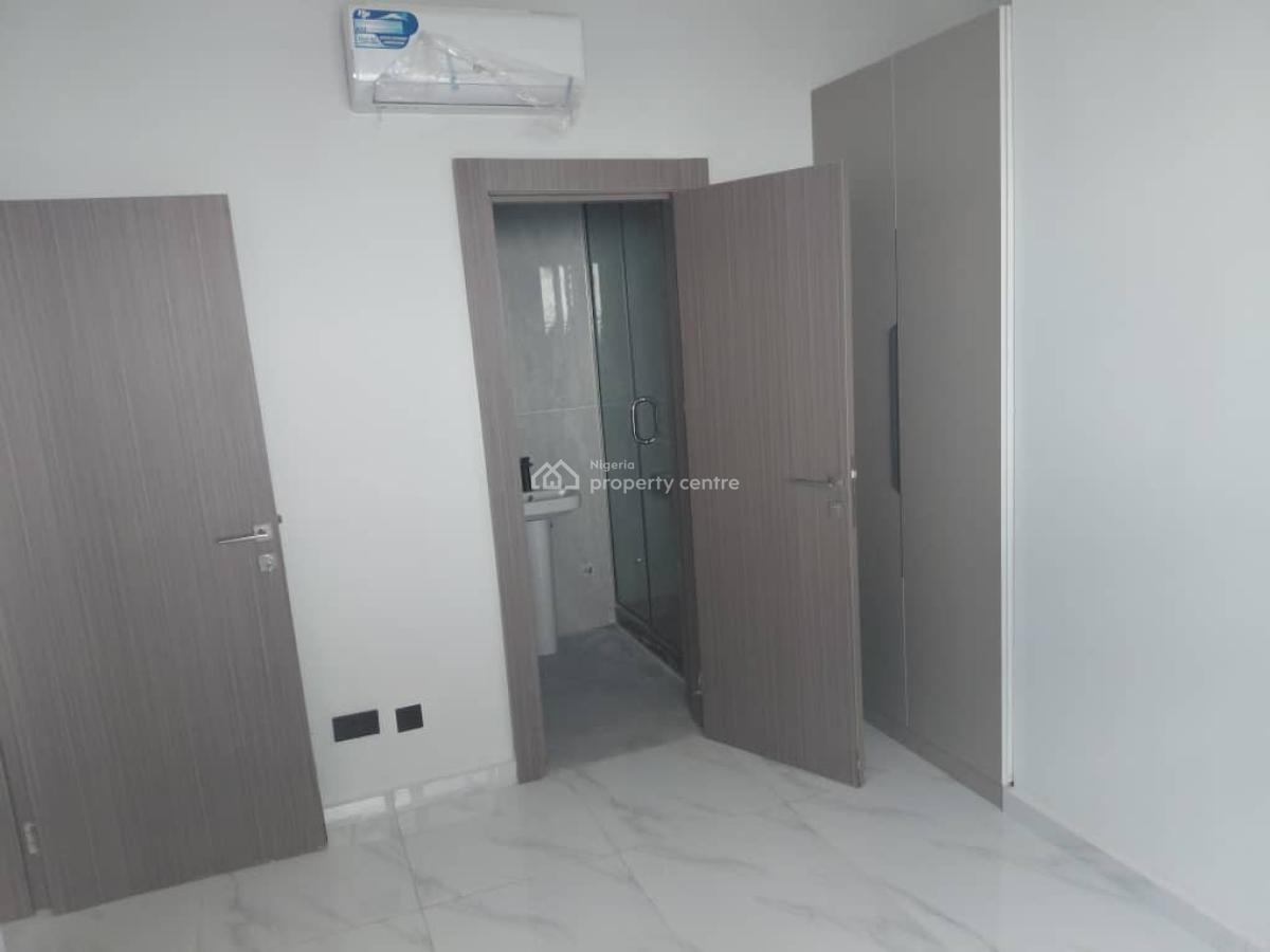 2 Bedroom Flat with a Bq, Victoria Island (vi), Lagos, Flat / Apartment for Rent