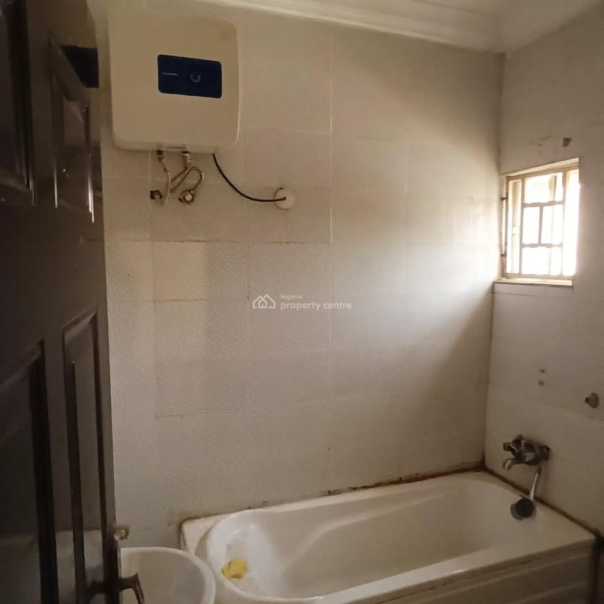 3 Bedroom Apartment with Bq, Utako, Abuja, Flat / Apartment for Rent