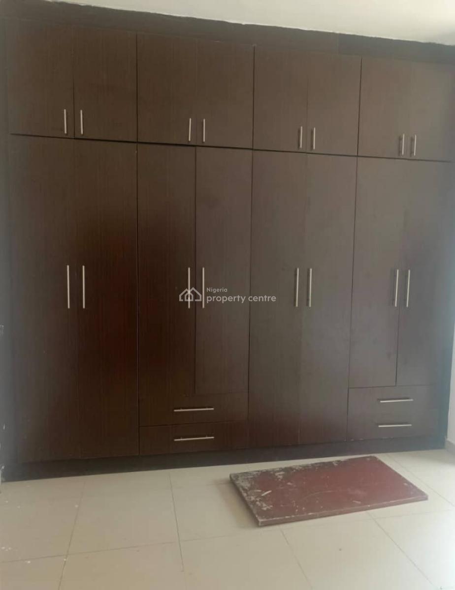 Spacious 2-bedroom Apartment in a Secure Estate, Ikate, Lekki, Lagos, Flat / Apartment for Rent