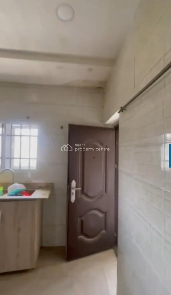 3 Bedroom Flat, Main, Guzape District, Abuja, Flat / Apartment for Rent
