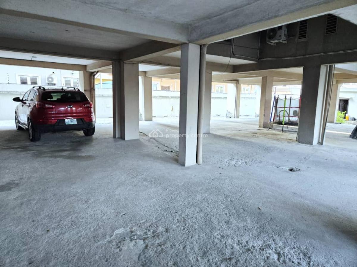 Newly Refurbished 3 Bedroom Apartment with Bq, Ikate, Lekki, Lagos, Flat / Apartment for Sale