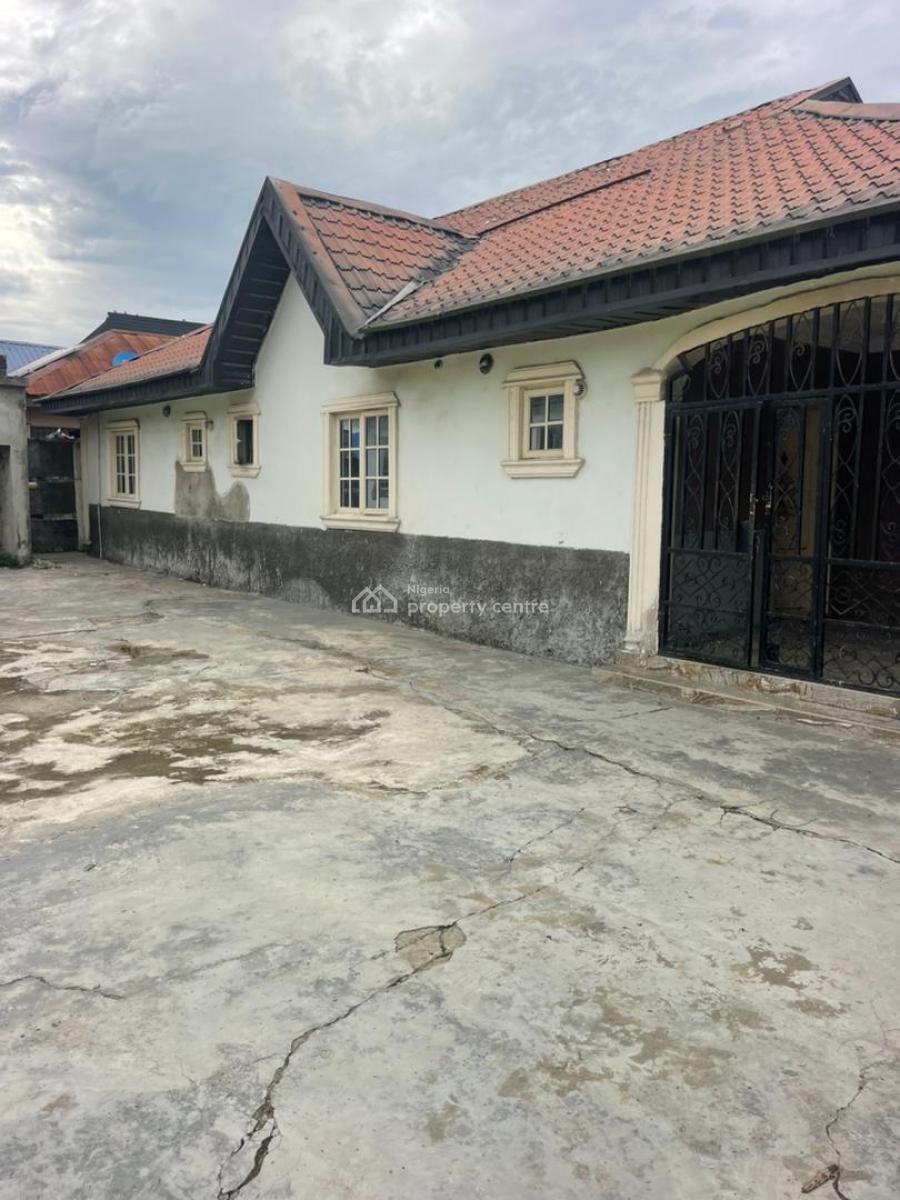 Luxurious 3 Bedroom Flat Bungalow, Onosa Close to Express, Ibeju Lekki, Lagos, Flat / Apartment for Rent