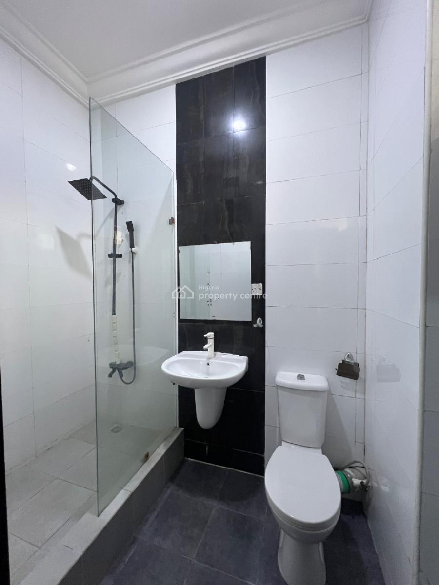 Standard 3 Bedroom Apartment, Off Providence Ave, Lekki Phase 1, Lekki, Lagos, Flat / Apartment for Rent