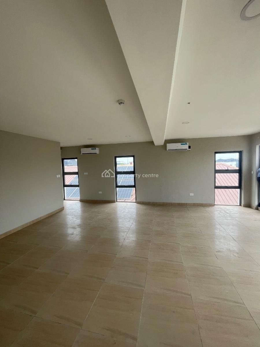 Spacious 2 Bedroom  Apartment with Bq and Elevator and Solar, Cctv Cameras, Lekki Phase 1, Lekki, Lagos, Flat / Apartment for Rent