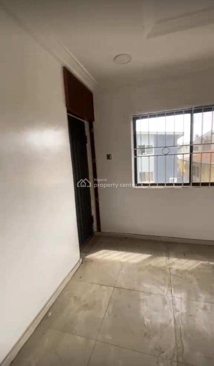 Open Plan Office Space, Ajayi Aina Street, Ifako, Gbagada, Lagos, Office Space for Rent