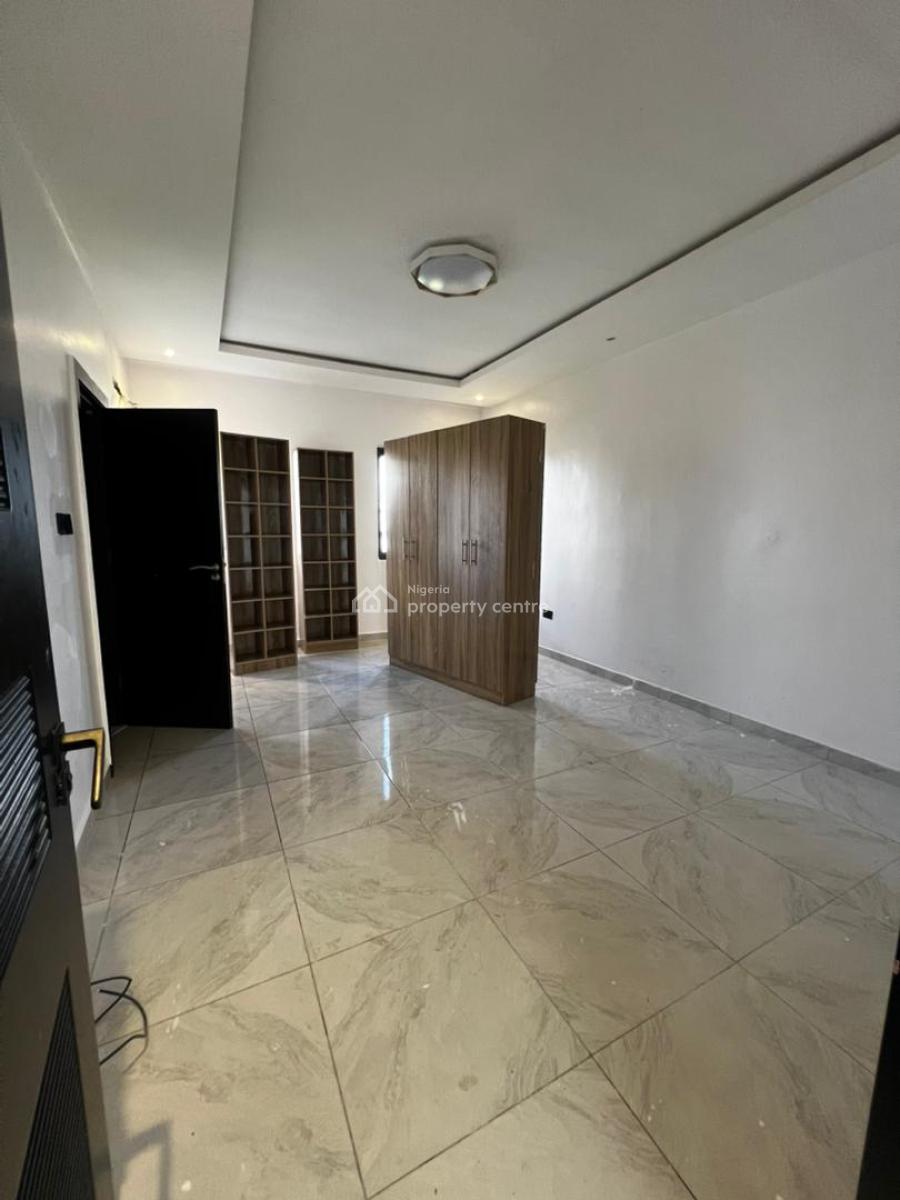 2 Bedroom Apartment  Fully Serviced  Pool  Elevator, Freedom Way, Lekki Phase 1, Lekki, Lagos, Flat / Apartment for Rent