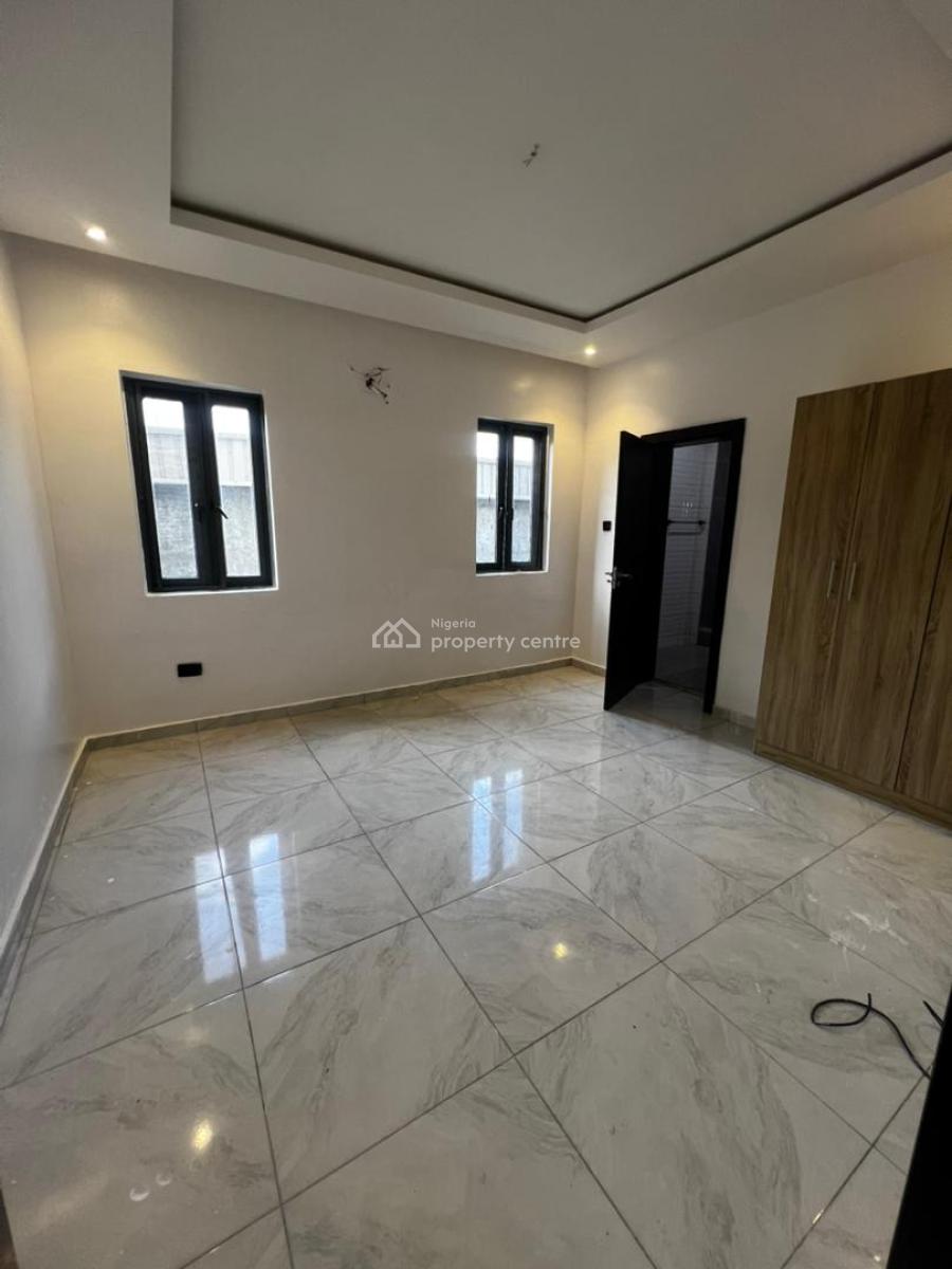 2 Bedroom Apartment  Fully Serviced  Pool  Elevator, Freedom Way, Lekki Phase 1, Lekki, Lagos, Flat / Apartment for Rent