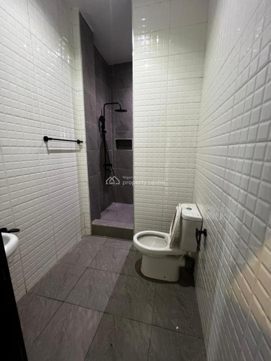 2 Bedroom Apartment  Fully Serviced  Pool  Elevator, Freedom Way, Lekki Phase 1, Lekki, Lagos, Flat / Apartment for Rent