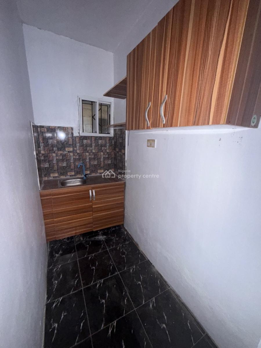 Lovely Mini Flat, Surulere, Lagos, Mini Flat (room and Parlour) for Rent