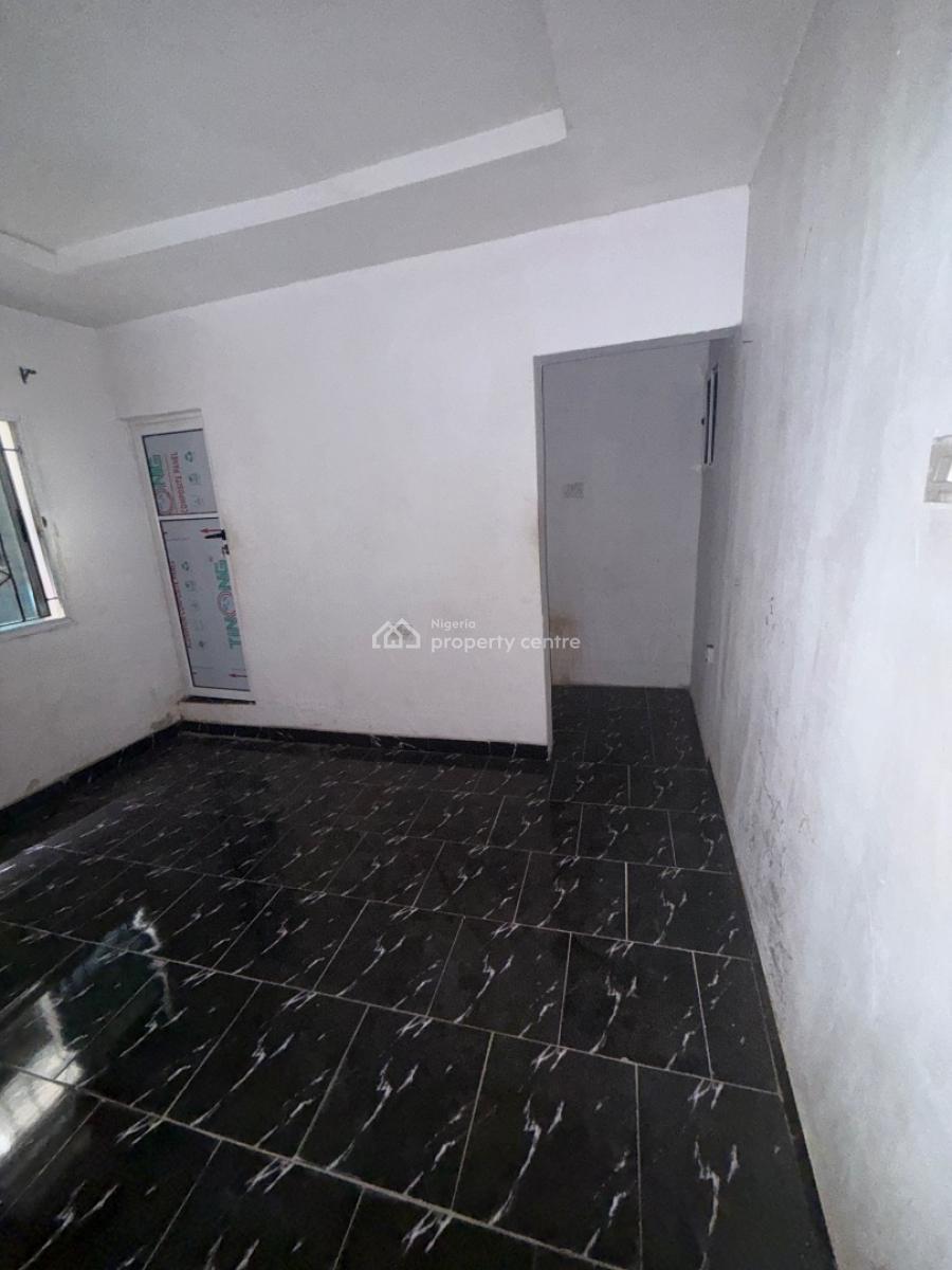 Lovely and Spacious Room Self Contain, Surulere, Lagos, Self Contain (single Rooms) for Rent
