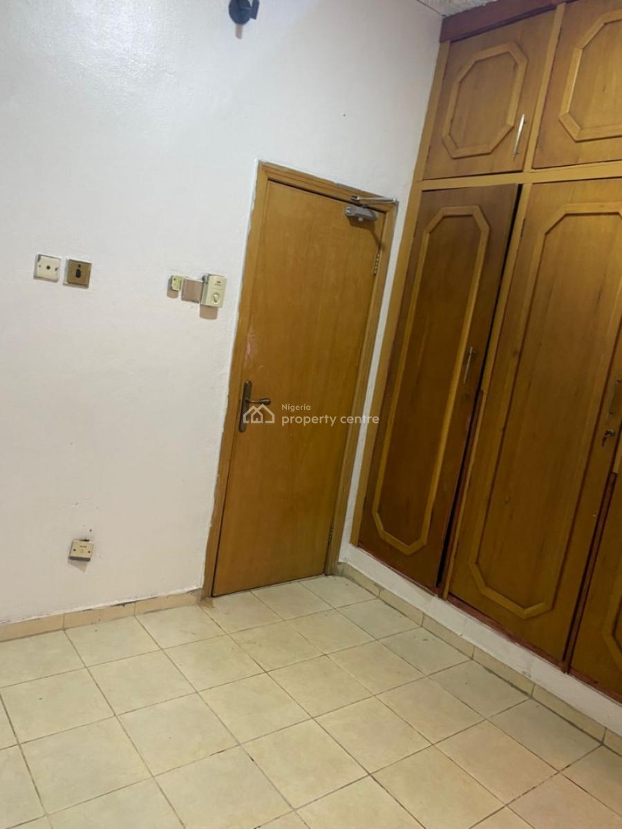 Spacious Room Shared Only Kitchen, Off Admiralty Road, Lekki Phase 1, Lekki, Lagos, Self Contain (single Rooms) for Rent