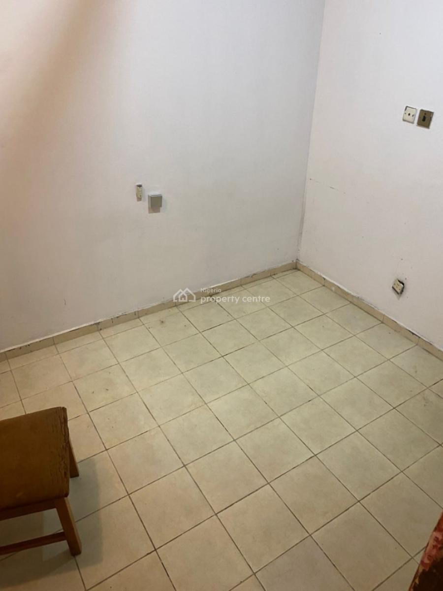 Spacious Room Shared Only Kitchen, Off Admiralty Road, Lekki Phase 1, Lekki, Lagos, Self Contain (single Rooms) for Rent