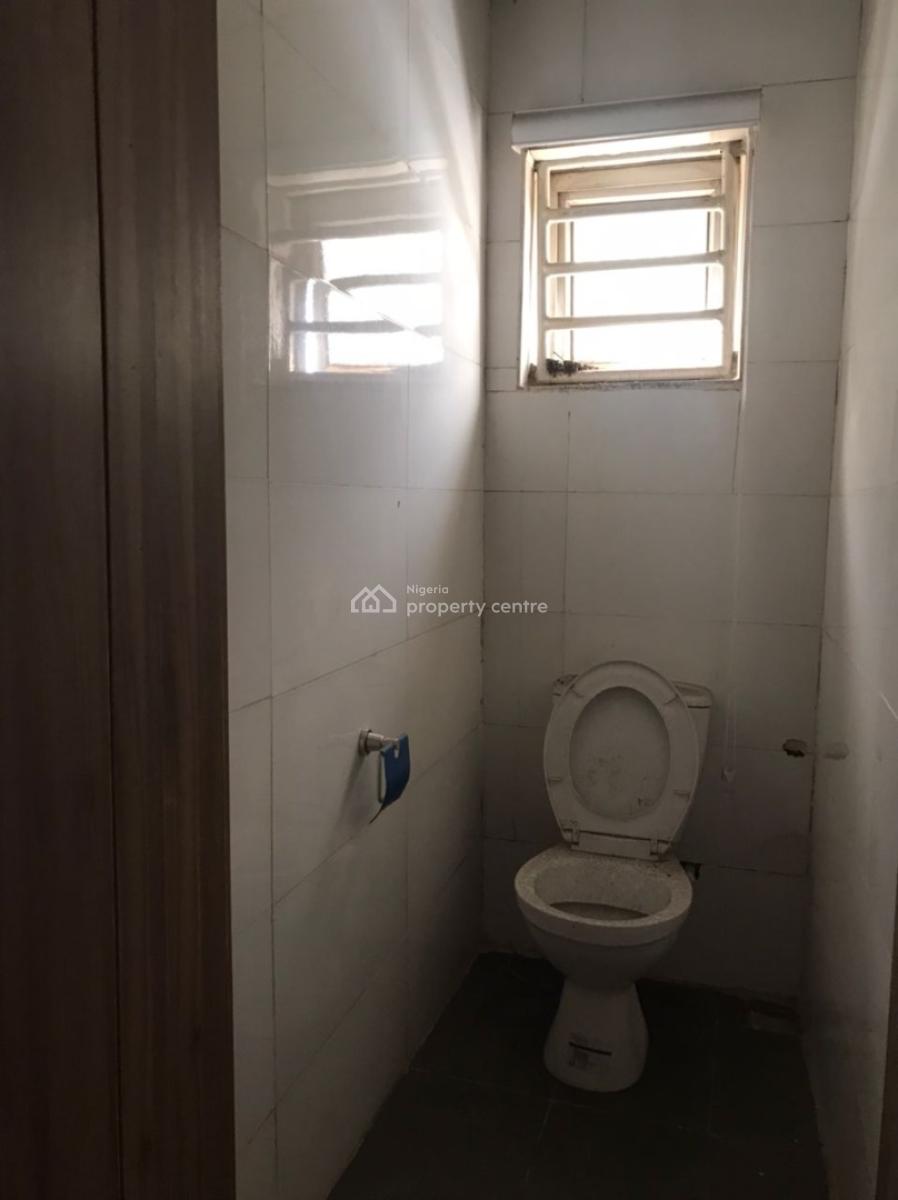 Very Nice Decent Lovely Open Plan Office Space of 278.93sqm, Kosofe Bus Stop Along Ikorodu Road, Ketu, Lagos, Office Space for Rent