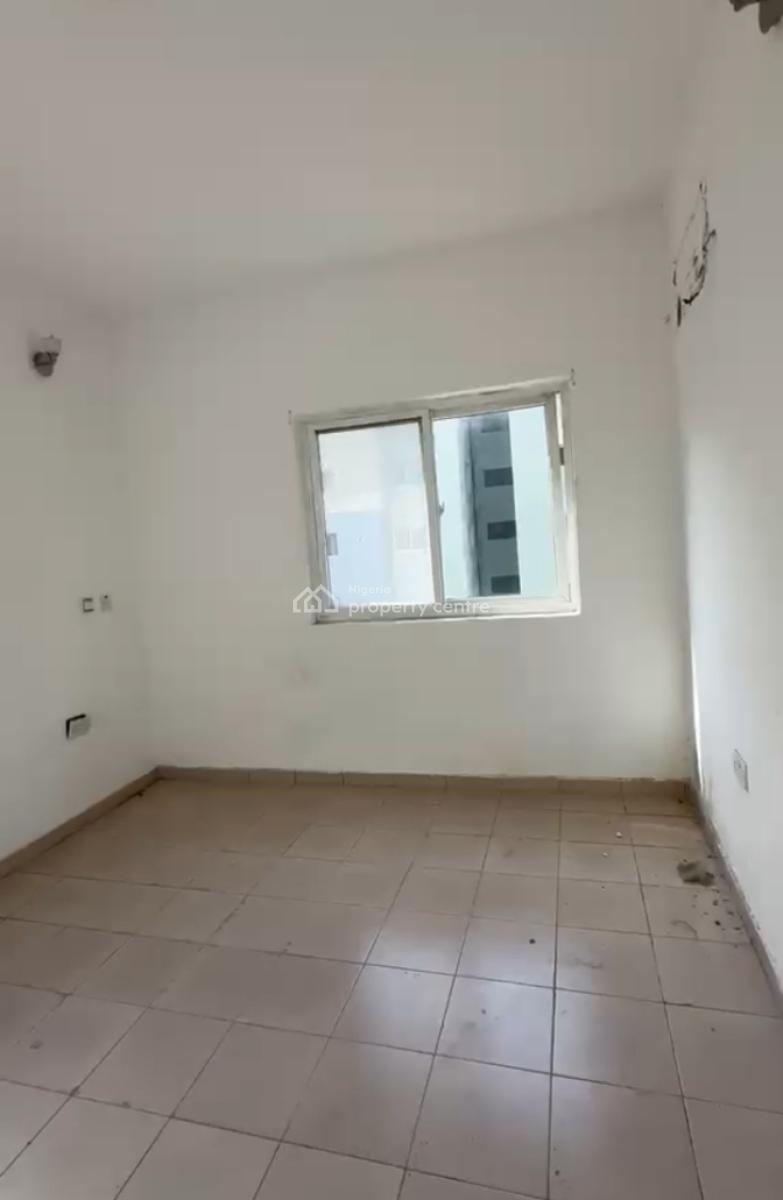 Fully Furnished 3 Bedroom Apartment with Bq, Prime Water View Estate Ikate, Lekki Phase 1, Lekki, Lagos, Block of Flats for Sale