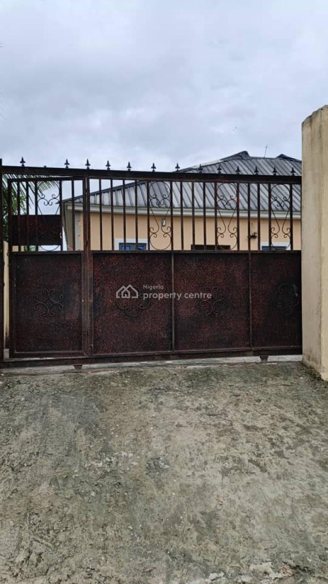 Nicely Built Bedroom and Parlour in a Close, Bogije, Ibeju Lekki, Lagos, Mini Flat (room and Parlour) for Rent