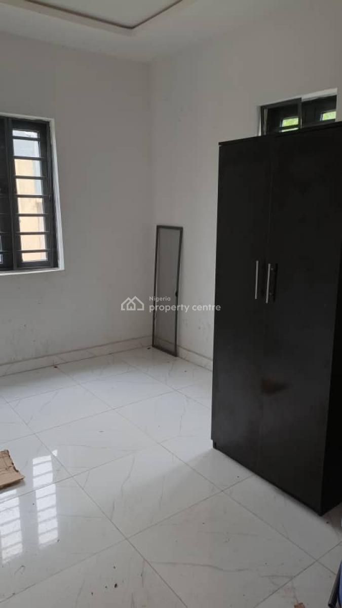 Nicely Built Bedroom and Parlour in a Close, Bogije, Ibeju Lekki, Lagos, Mini Flat (room and Parlour) for Rent