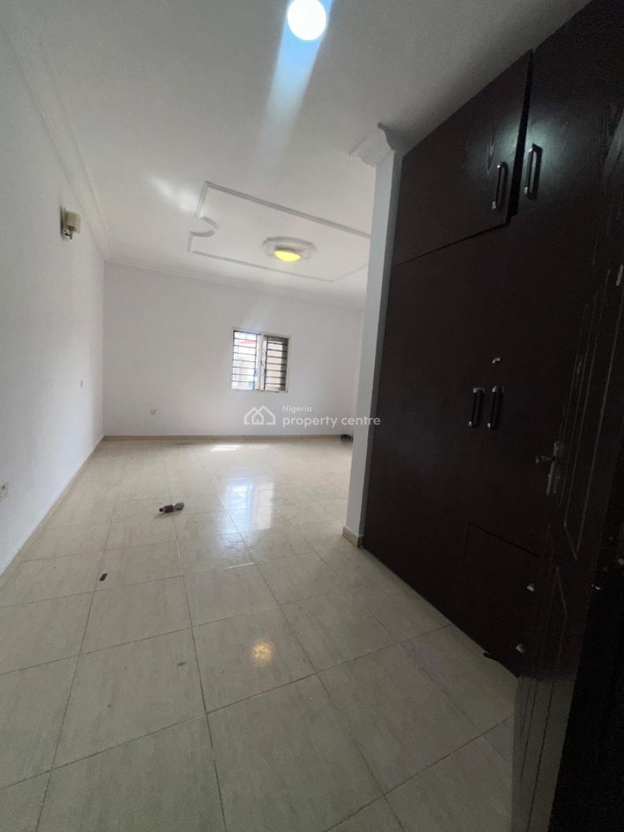 Specious 3 Bedroom Apartment, Spg, Ologolo, Lekki, Lagos, Flat / Apartment for Rent