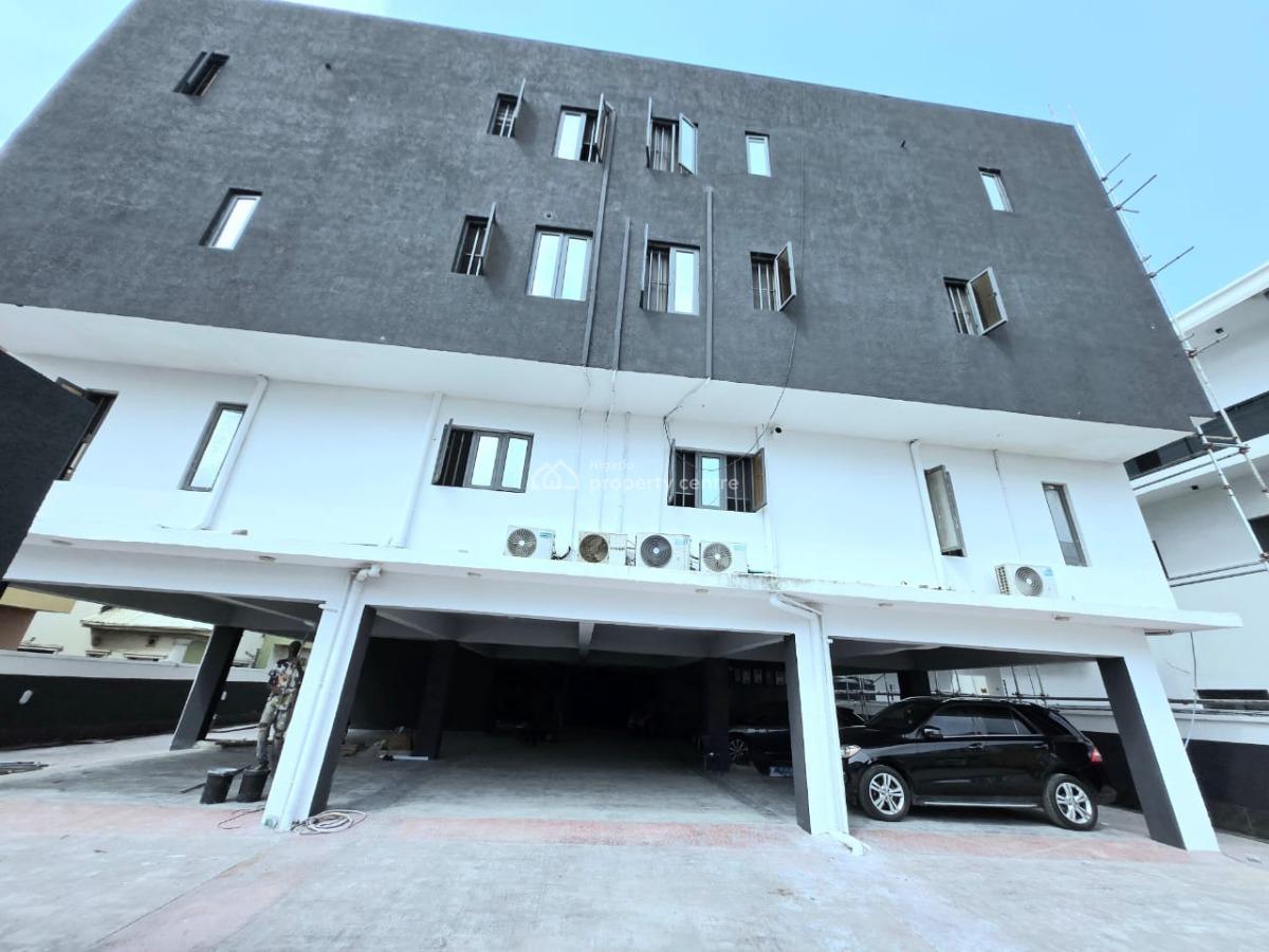 Luxury and Well Maintained 3 Bedroom Maisonette, Lekki Phase 1, Lekki, Lagos, Terraced Duplex for Sale