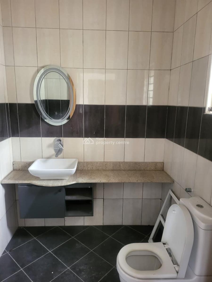 4-bedroom Duplex with 2-room Bq & an Home Office, Lekki Phase 1, Lekki, Lagos, Flat / Apartment for Rent