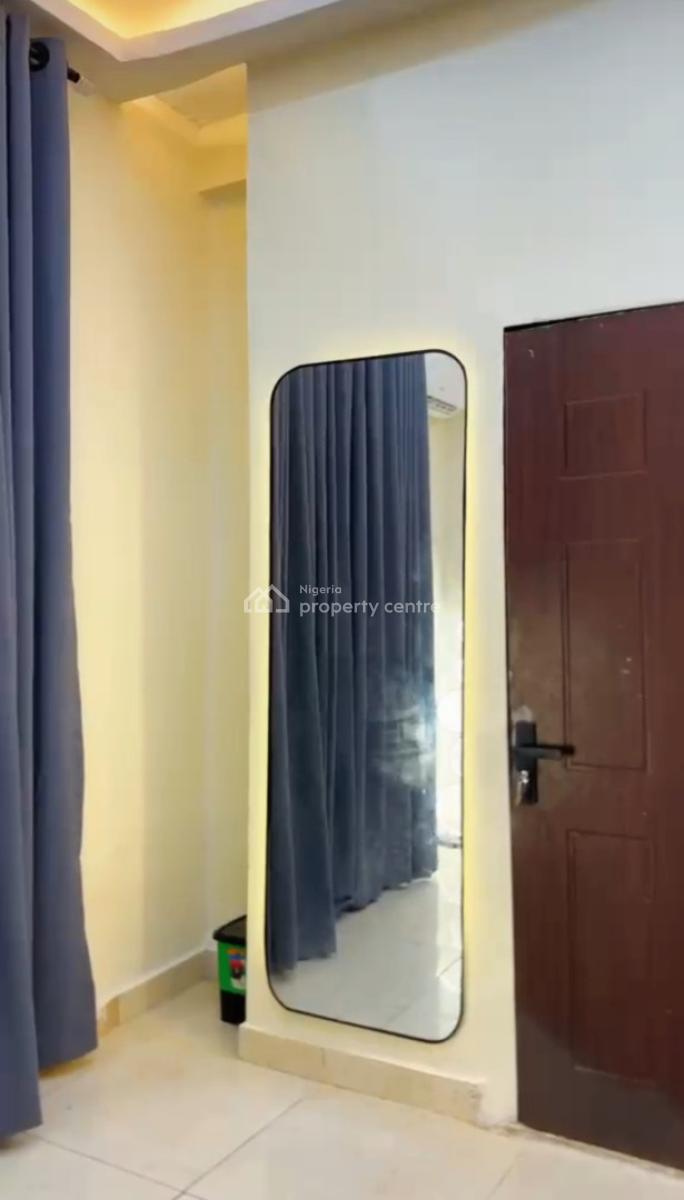 a 1 Bedroom Flat, Osapa, Lekki, Lagos, Mini Flat (room and Parlour) Short Let