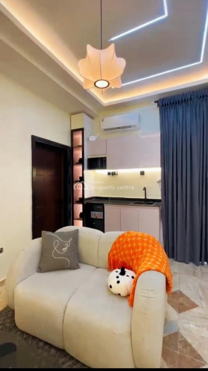 a 1 Bedroom Flat, Osapa, Lekki, Lagos, Mini Flat (room and Parlour) Short Let