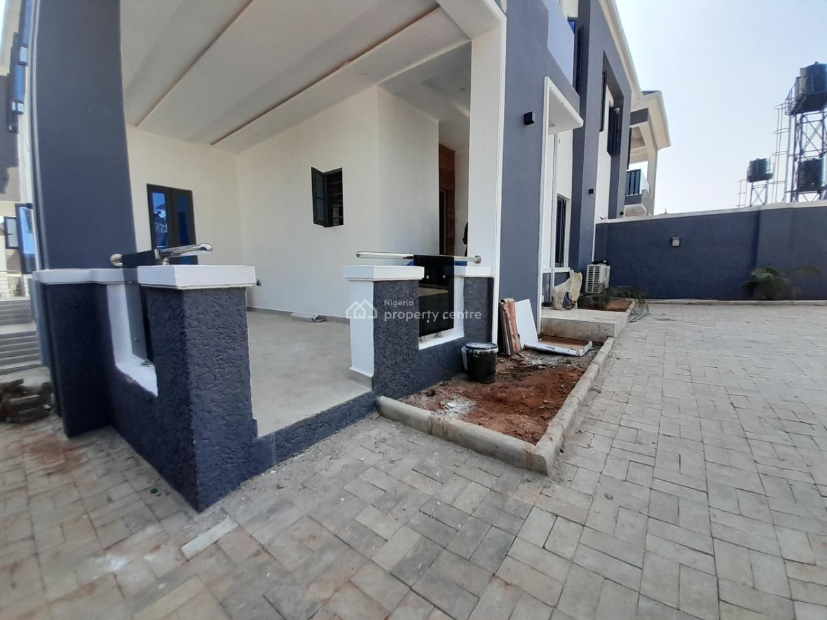 Majestic 4-bedroom Semi-detached Duplex with Bq & Swimming Pool, Asokoro District, Abuja, Semi-detached Duplex for Rent