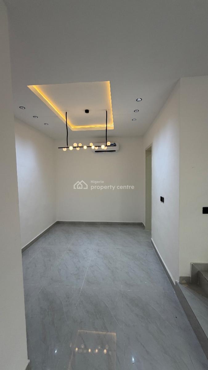 Luxury 3 Bedroom Maisonette with Bq & Swimming Pool, Lekki Phase 1, Lekki, Lagos, Terraced Duplex for Sale