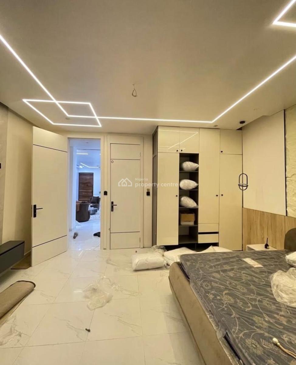 3 Bedroom Apartment with Elevator Pool and Gym, Lekki Phase 1, Lekki, Lagos, Flat / Apartment for Sale