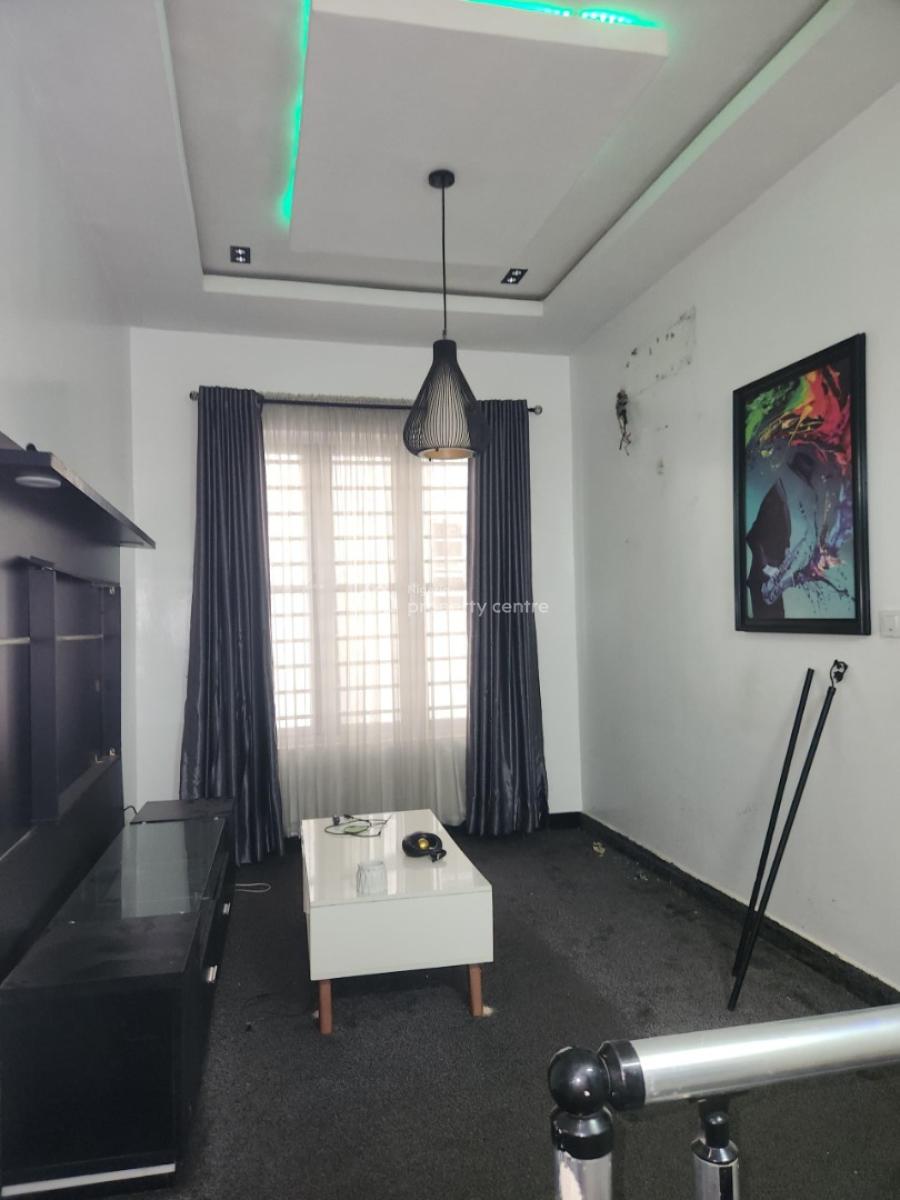 Distress 4 Bedroom Detached Duplex with Bq, Abraham Adesanya, Ajah, Lagos, Detached Duplex for Sale