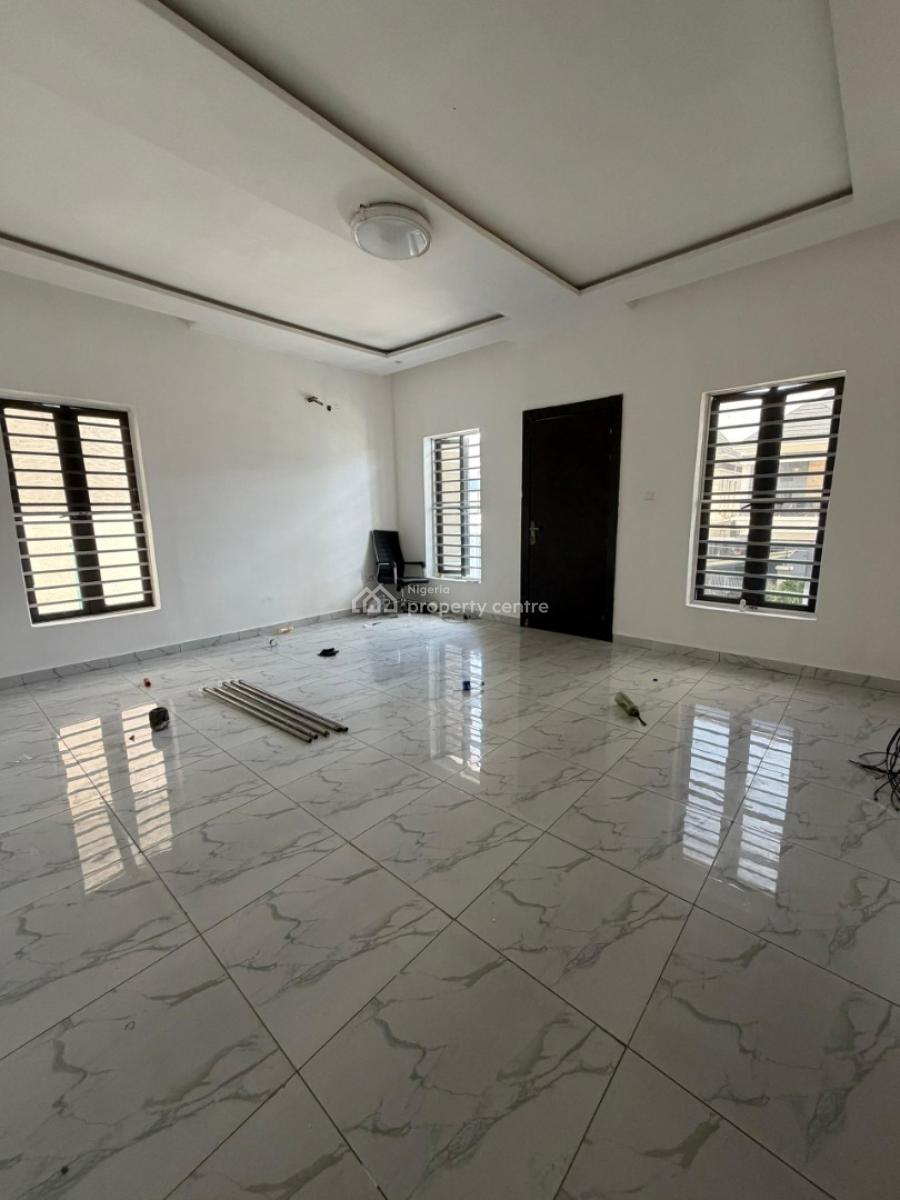 Spacious 2 Bedroom Flat, Chevron By Conservation Toll Gate, Lekki, Lagos, Flat / Apartment for Rent