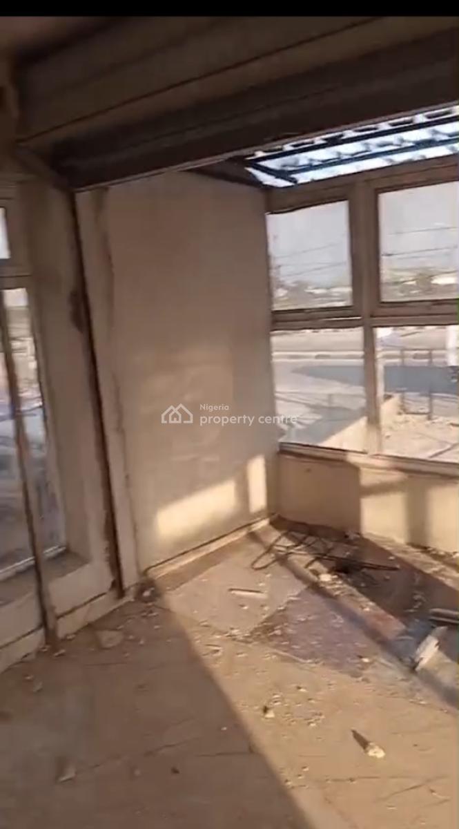 Spacious Shop Upstairs Suitable for  a Lounge and Restaurant, Eko Akete, Abijo, Lekki, Lagos, Restaurant / Bar for Rent