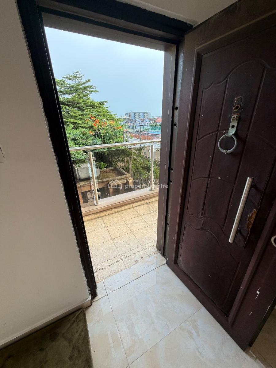 3 Bedroom Apartment, Freedom Way, Lekki Phase 1, Lekki, Lagos, Flat / Apartment for Rent