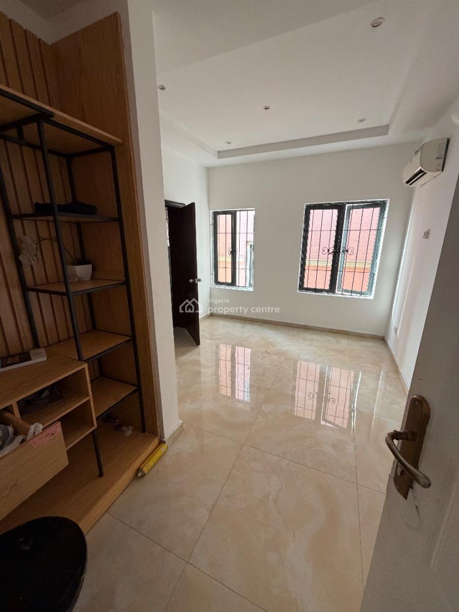 3 Bedroom Apartment, Freedom Way, Lekki Phase 1, Lekki, Lagos, Flat / Apartment for Rent