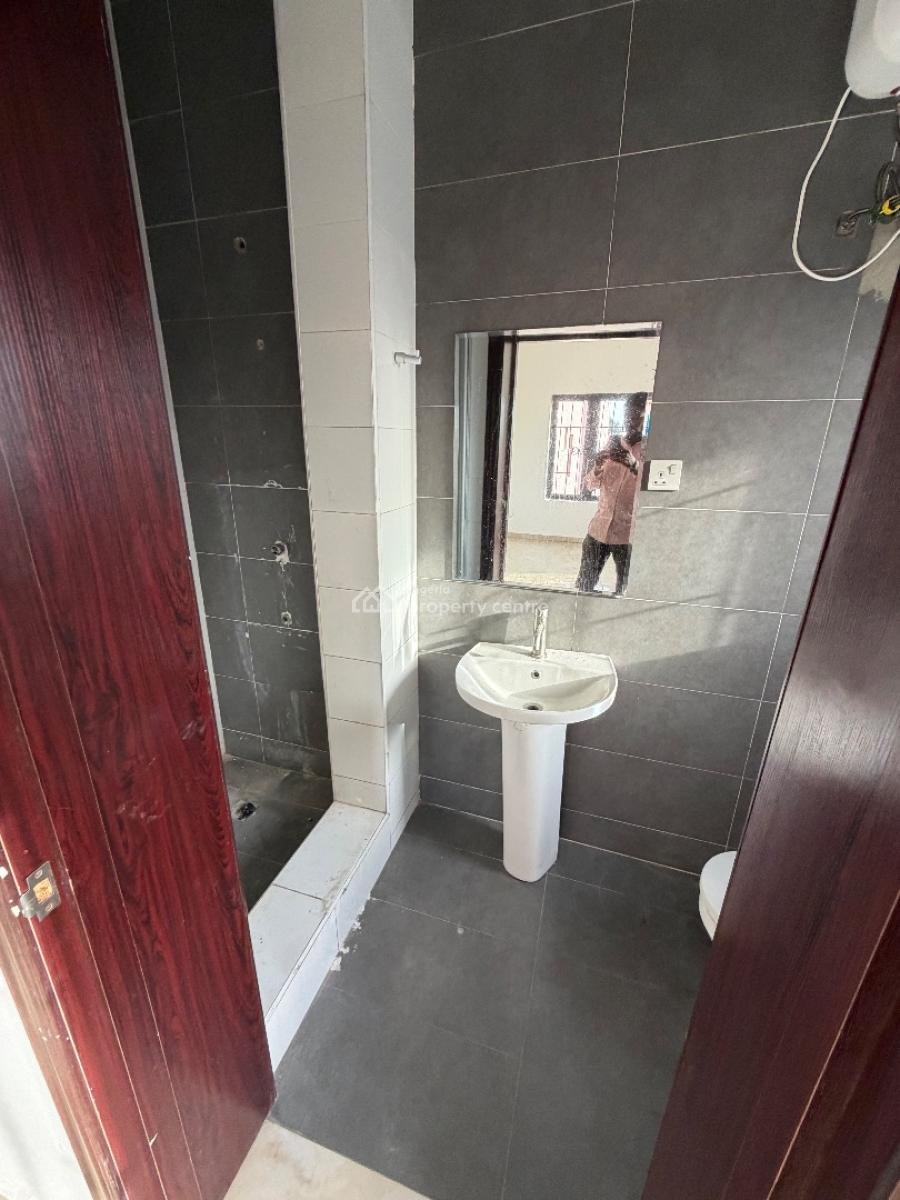 3 Bedroom Apartment, Freedom Way, Lekki Phase 1, Lekki, Lagos, Flat / Apartment for Rent