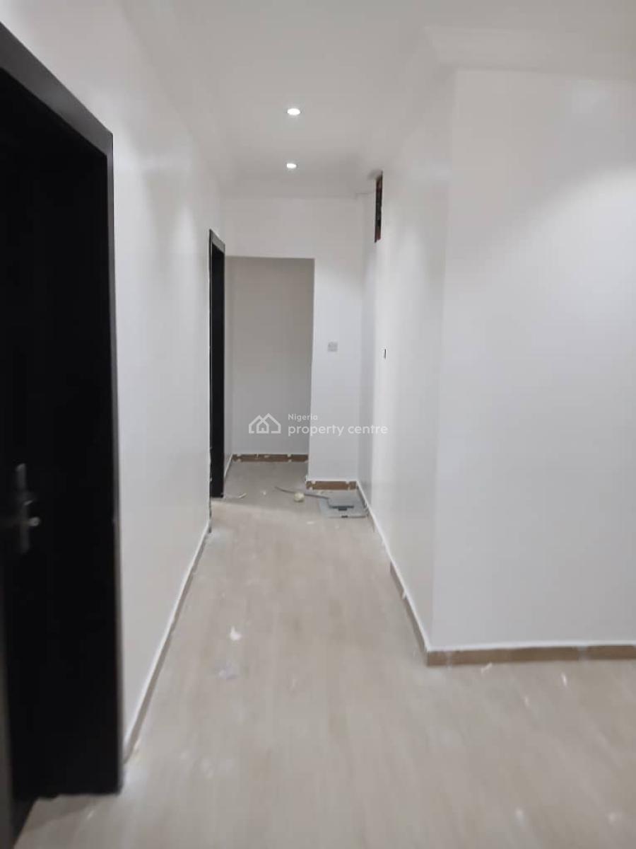 4 Units of Newly Renovated 2 Bedroom Apartment, Lekki Phase 1, Lekki, Lagos, Flat / Apartment for Rent
