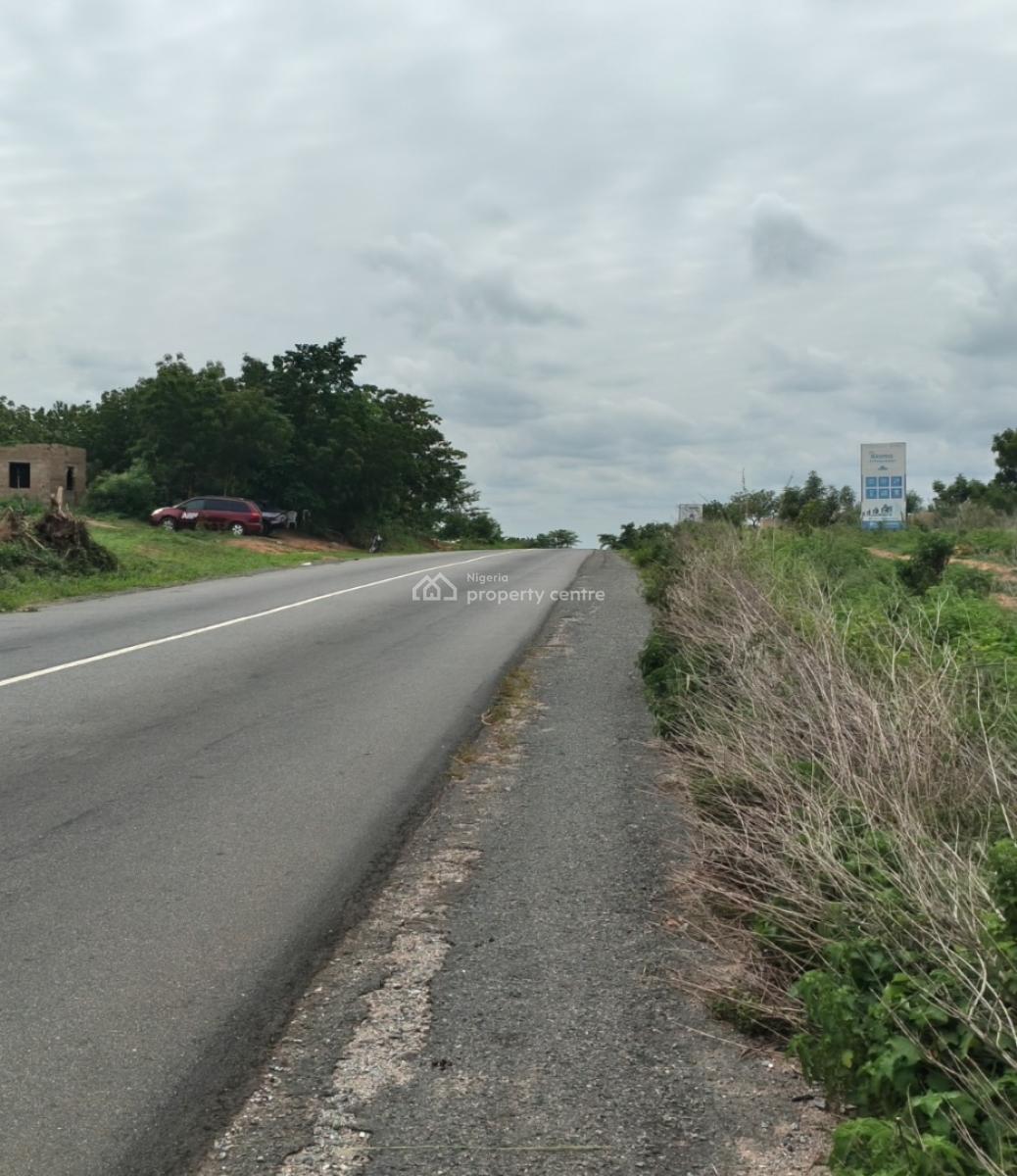 Govt Approved Agricultural Farmland Strategically Located, Isiwo Town, Epe Ijebuode Road, Ijebu Ode, Ogun, Commercial Land for Sale