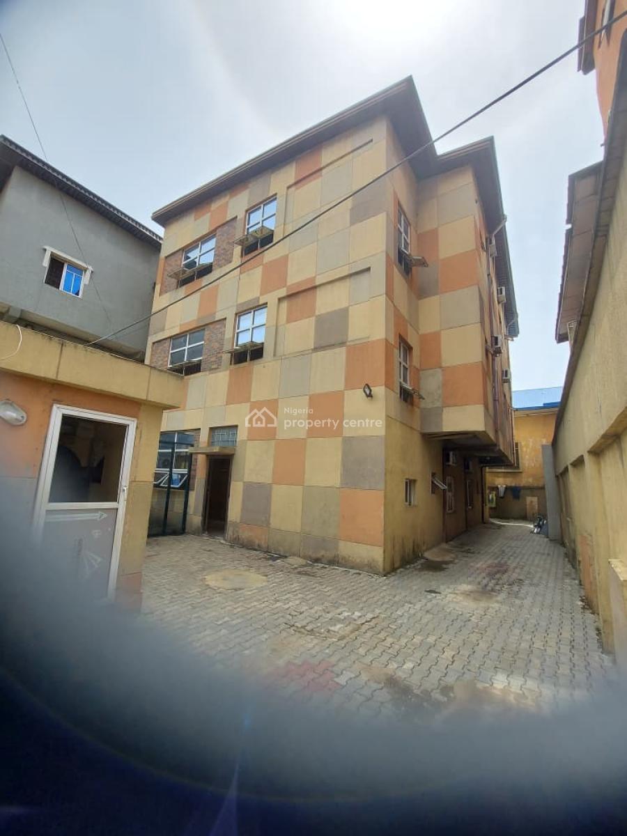 Exquisitely Finished Hostel, Off Unilag, Yaba, Lagos, Commercial Property for Sale