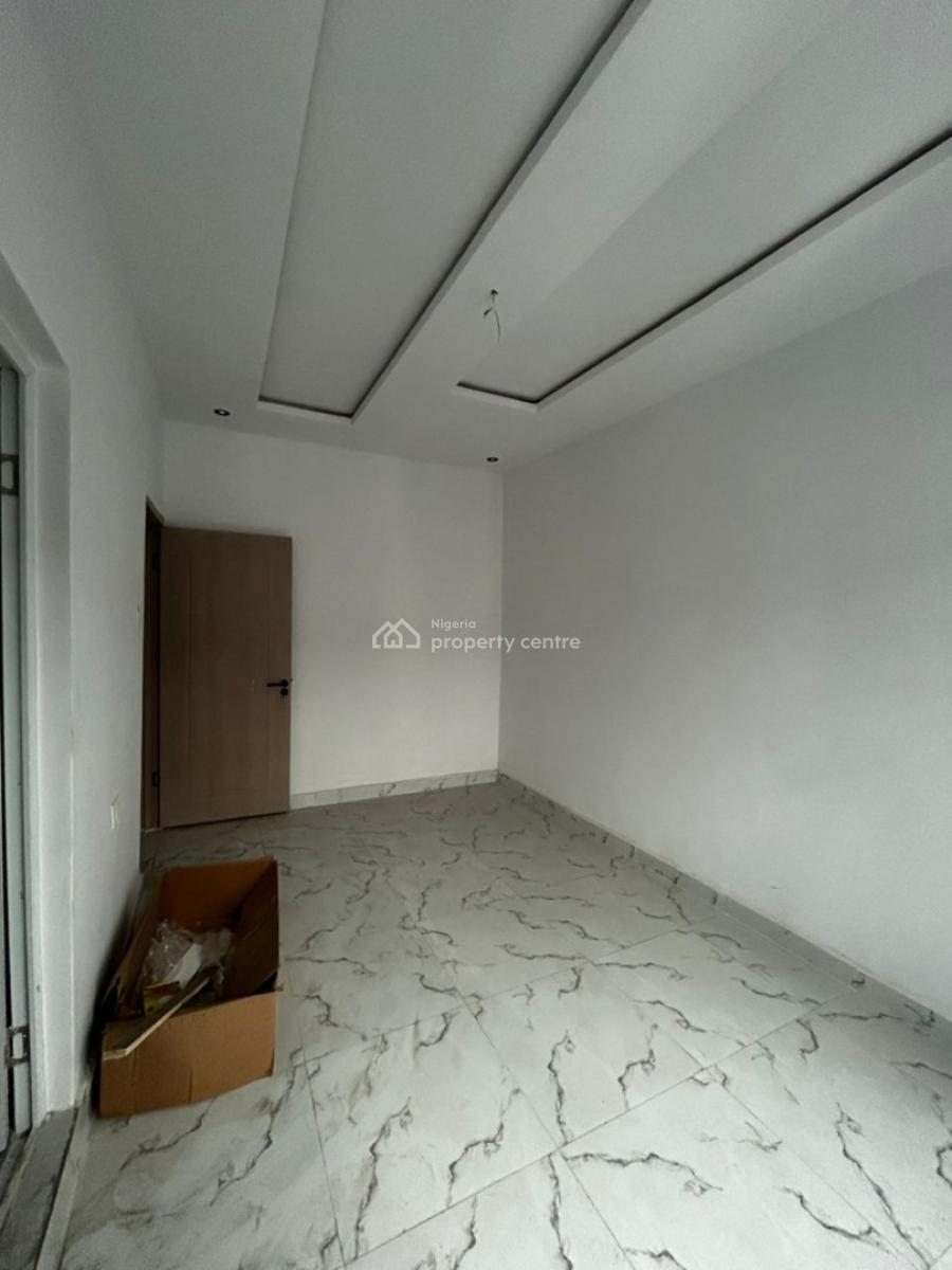 Luxury 2bedroom Apartment for Long Lease, Sabo, Yaba, Lagos, Block of Flats for Sale