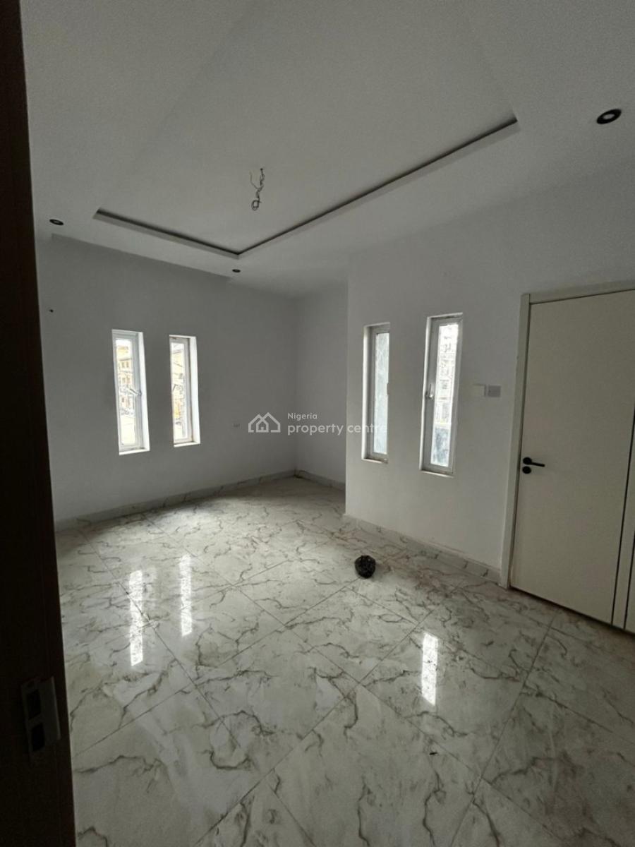 Luxury 2bedroom Flat with Modern Facilities, Sabo, Yaba, Lagos, Block of Flats for Sale