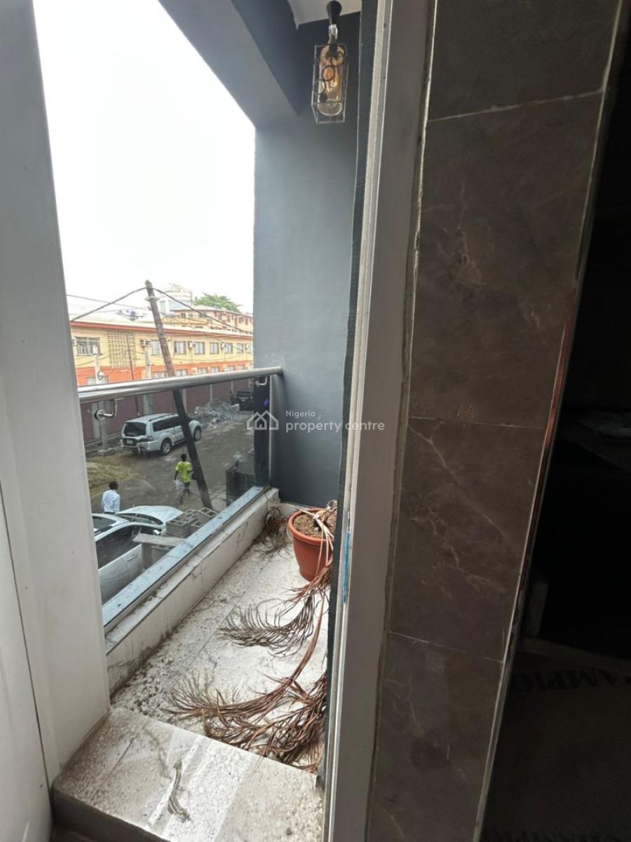 Luxury 2bedroom Flat with Modern Facilities, Sabo, Yaba, Lagos, Block of Flats for Sale
