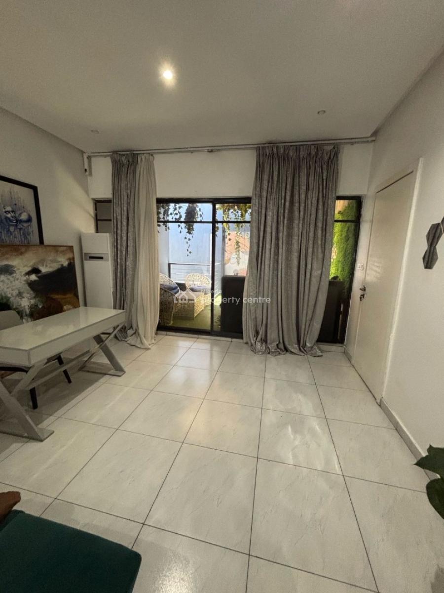 Luxurious  and Spacious 4 Bedroom Terrace Duplex with Ample Parking, Lekki Phase 1, Lekki, Lagos, Terraced Duplex for Sale