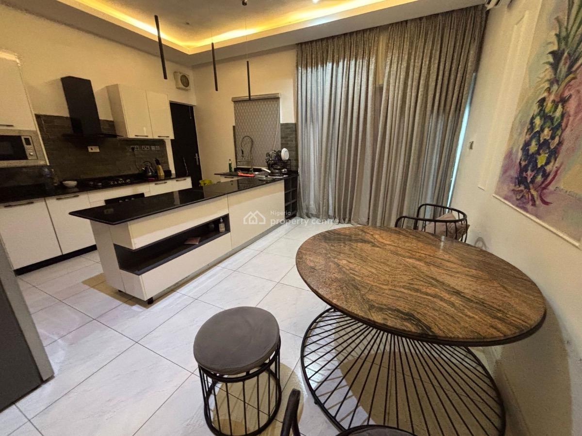 Luxurious  and Spacious 4 Bedroom Terrace Duplex with Ample Parking, Lekki Phase 1, Lekki, Lagos, Terraced Duplex for Sale