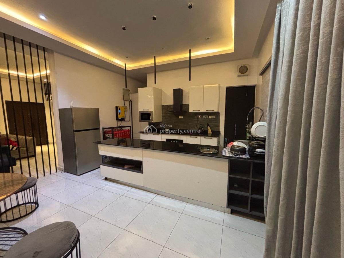 Luxurious  and Spacious 4 Bedroom Terrace Duplex with Ample Parking, Lekki Phase 1, Lekki, Lagos, Terraced Duplex for Sale