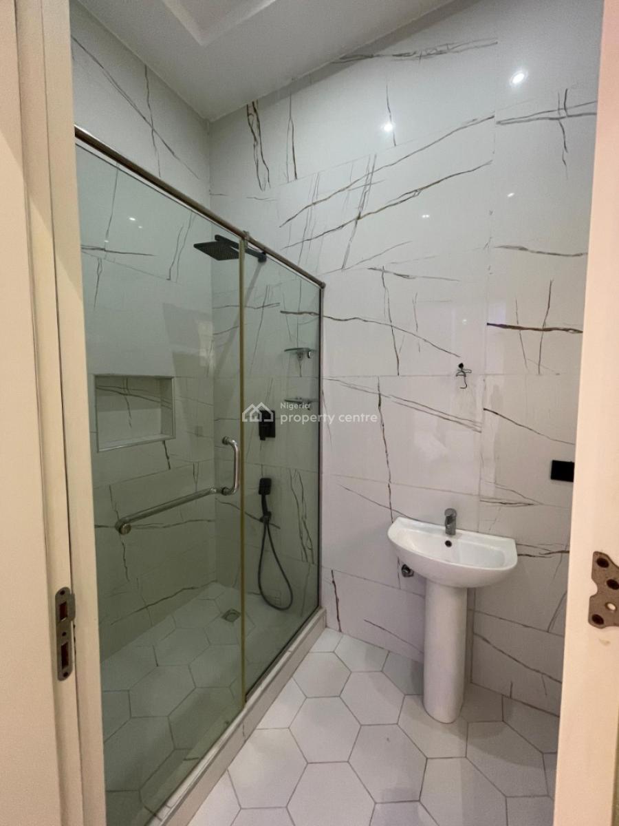 The Ultimate Waterfront Living: 3-bedroom Penthouse Off Admiralty Way, Phase 1, Lekki, Lagos, Flat / Apartment for Rent
