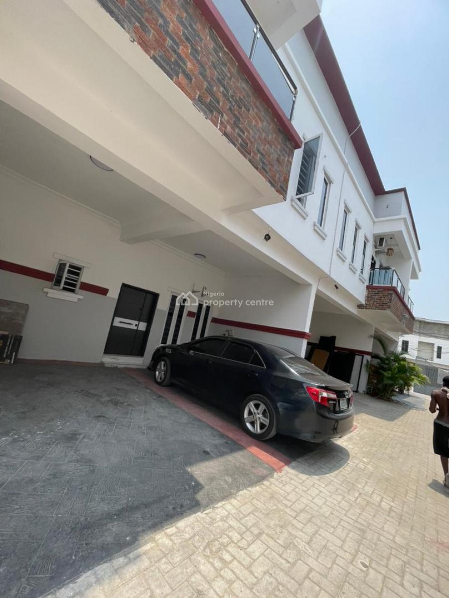 Luxury and Smart 4 Bedroom Terrace, Van Daniel Orchid Road Lekki, Lekki, Lagos, Terraced Duplex for Sale