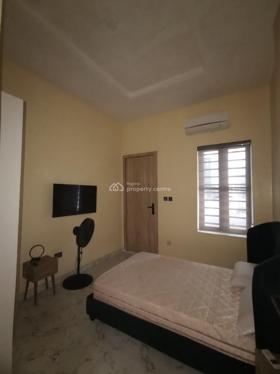 Fully Furnished Room Downstairs with Shared Kitchen, Royal Pine Estate Orchid Road Eleganza Bustop Lekki Lagos, Lekki, Lagos, Flat / Apartment for Rent