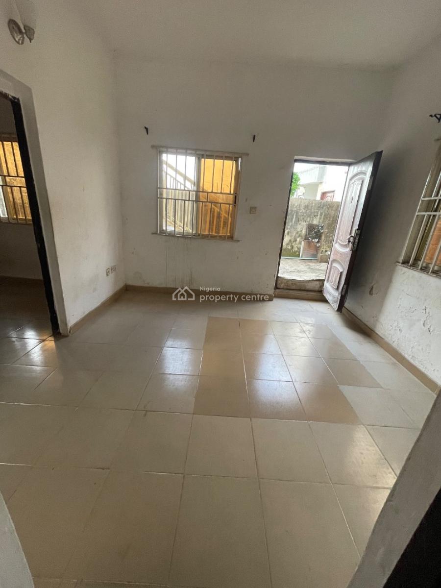 Mini Flat 1 Room and Parlor, Ado Roundabout, Ajah, Lagos, Flat / Apartment for Rent